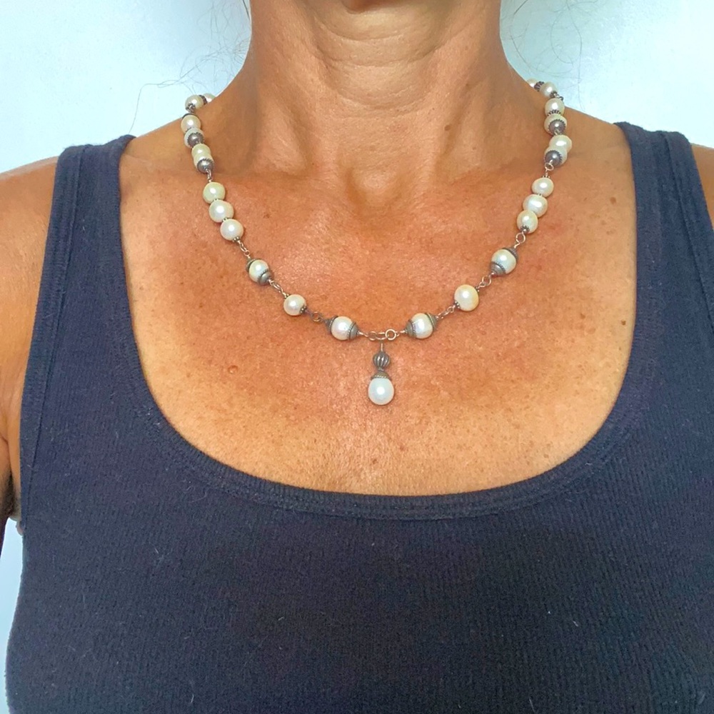 Pearl and silver necklace